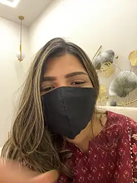 Snapshot of MaYaa__11 chatting on February 10, 6:56 am MaYaa 11 online show from February 10, 6:56 am