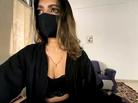 MaYaa  11 online show from December 4, 2:03 am