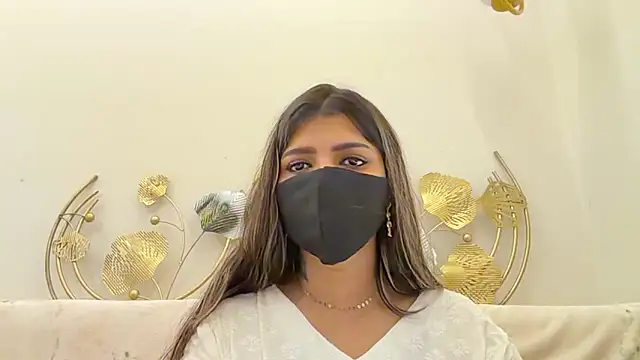 MaYaa  11 online show from May 8, 7:01 am