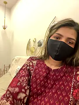 Snapshot of MaYaa__11 chatting on January 11, 7:59 am MaYaa 11 online show from January 11, 7:59 am