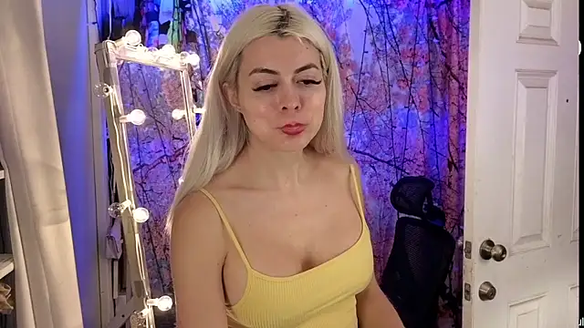 cunty tranny lydia online show from May 14, 5:26 am