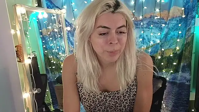 Snapshot of cunty_tranny_lydia chatting on February 7, 3:14 am cunty tranny lydia online show from February 7, 3:14 am