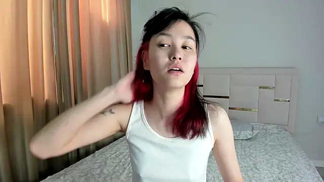 Lola Peach online show from June 1, 2:34 am