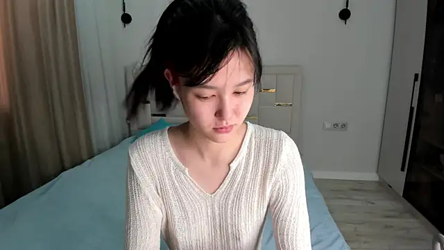 Lola Peach online show from May 24, 4:12 am