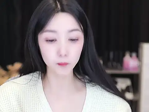 Nuyoah-77 online show from November 2, 2:00 pm