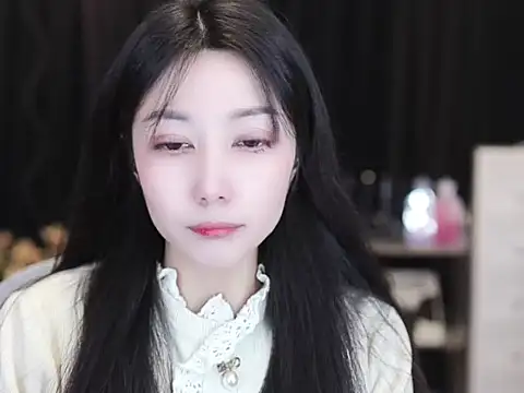 Nuyoah-77 online show from December 19, 1:35 pm