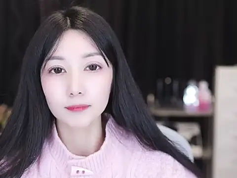 Nuyoah-77 online show from December 17, 2:22 pm