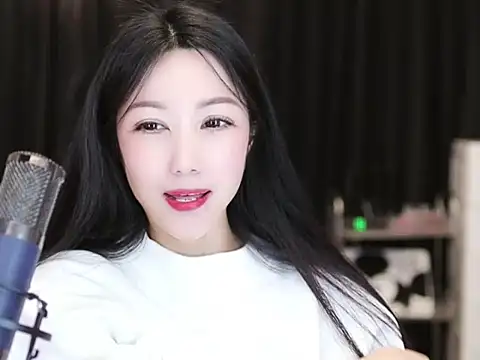 Nuyoah-77 online show from March 18, 5:55 pm