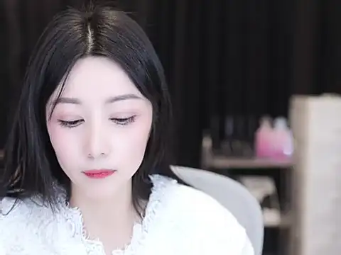 Nuyoah-77 online show from November 25, 4:07 pm