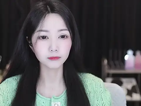 Nuyoah-77 online show from March 25, 5:18 am