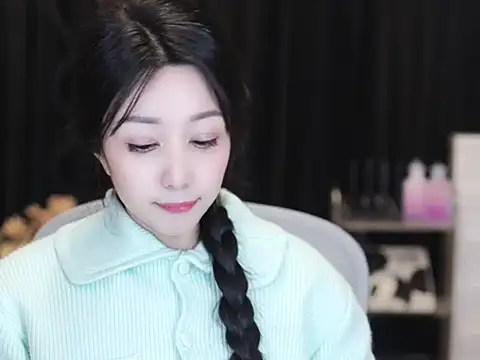 Nuyoah-77 online show from January 5, 5:27 pm