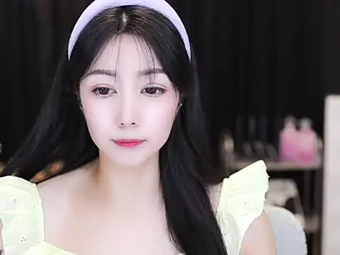 Nuyoah-77 online show from September 24, 4:24 pm