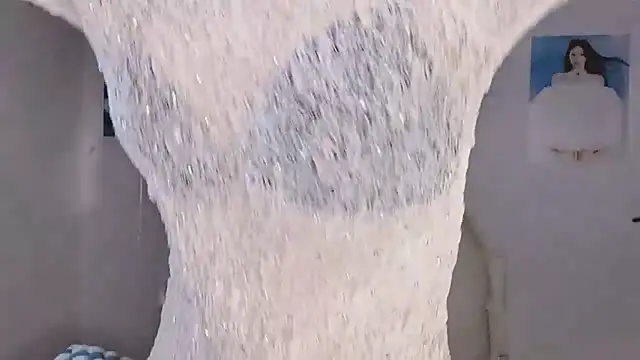 -Hottie online show from December 19, 4:09 pm