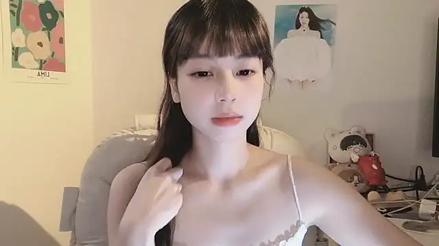 -Hottie online show from September 14, 4:29 pm