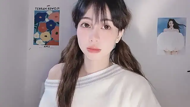 -Hottie online show from December 13, 8:04 pm