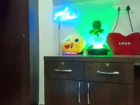 GoldnessAishu online show from March 9, 5:28 pm