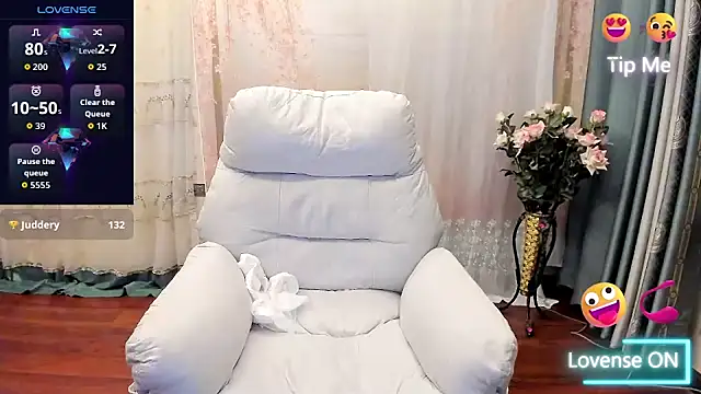 Pennyee online show from October 11, 1:56 pm