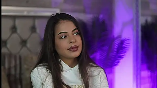 Snapshot of KeylaConner chatting on October 14, 3:51 am KeylaConner online show from October 14, 3:51 am