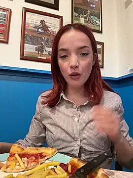 gloria01 daddy online show from February 6, 9:00 pm