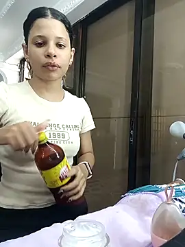 Snapshot of LadyAvalon chatting on November 2, 5:51 pm LadyAvalon online show from November 2, 5:51 pm