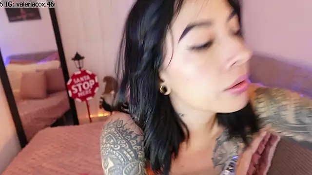 ValeriaCox online show from November 22, 3:00 pm