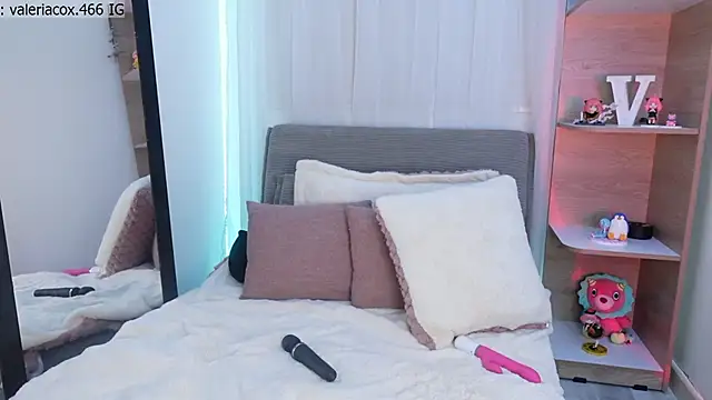 ValeriaCox online show from November 5, 1:47 pm