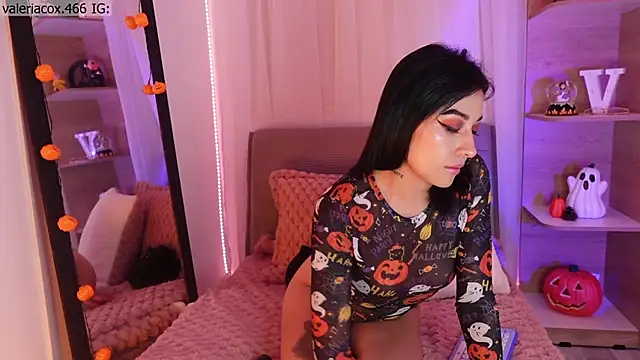 ValeriaCox online show from October 17, 12:51 pm