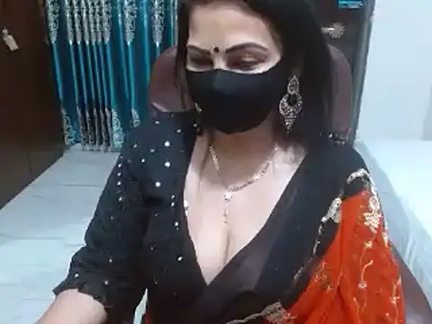 Snapshot of desi_mera chatting on February 22, 7:58 pm desi mera online show from February 22, 7:58 pm