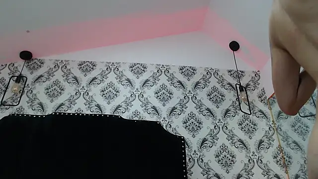 SaaraBrown online show from March 14, 6:50 pm