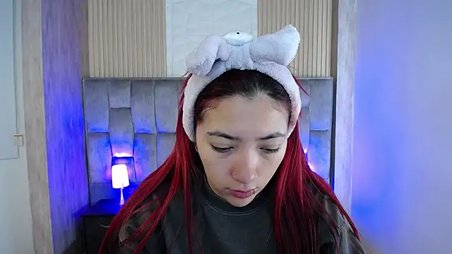 Snapshot of Mia_Rinn chatting on September 13, 1:11 pm Mia Rinn online show from September 13, 1:11 pm