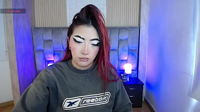 Mia Rinn online show from October 27, 5:03 pm