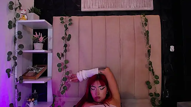 Snapshot of Mia_Rinn chatting on February 3, 7:52 pm Mia Rinn online show from February 3, 7:52 pm