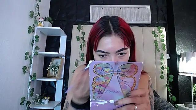 Snapshot of Mia_Rinn chatting on March 10, 1:21 pm Mia Rinn online show from March 10, 1:21 pm