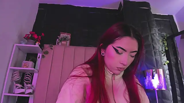 Mia Rinn online show from February 20, 1:35 pm