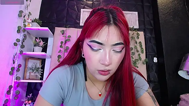 Snapshot of Mia_Rinn chatting on February 11, 4:46 pm Mia Rinn online show from February 11, 4:46 pm