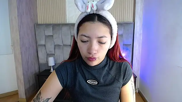 Mia Rinn online show from October 21, 1:21 pm