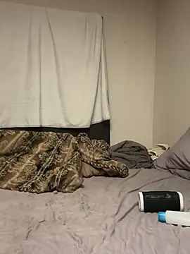 treatbobnicer online show from November 23, 4:33 am