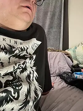 treatbobnicer online show from February 22, 9:38 pm