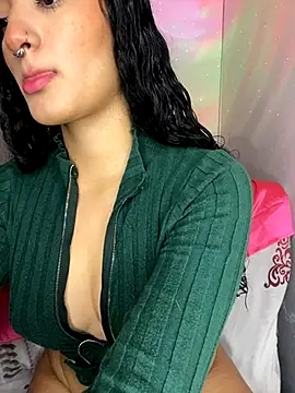 Snapshot of charlotte_9999 chatting on October 5, 7:15 pm charlotte 9999 online show from October 5, 7:15 pm