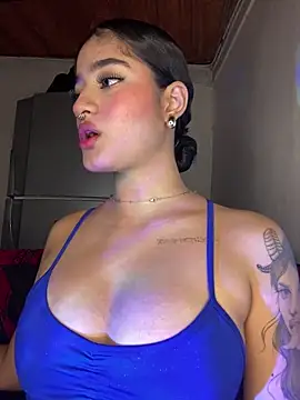 Snapshot of charlotte_9999 chatting on February 2, 2:38 am charlotte 9999 online show from February 2, 2:38 am