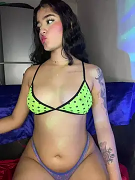 Snapshot of charlotte_9999 chatting on February 13, 3:50 am charlotte 9999 online show from February 13, 3:50 am