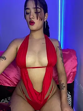 Snapshot of charlotte_9999 chatting on February 7, 7:00 pm charlotte 9999 online show from February 7, 7:00 pm