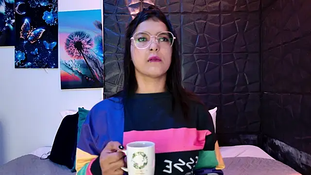 graceymilf666 online show from November 18, 11:46 am