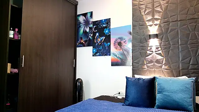 Snapshot of graceymilf666 chatting on February 17, 12:02 pm graceymilf666 online show from February 17, 12:02 pm