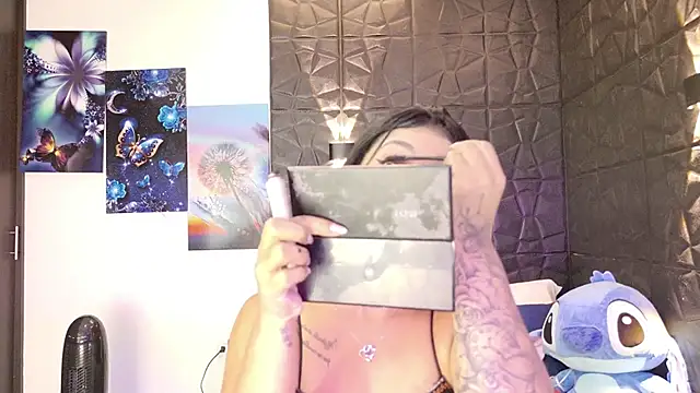 graceymilf666 online show from September 12, 11:32 am