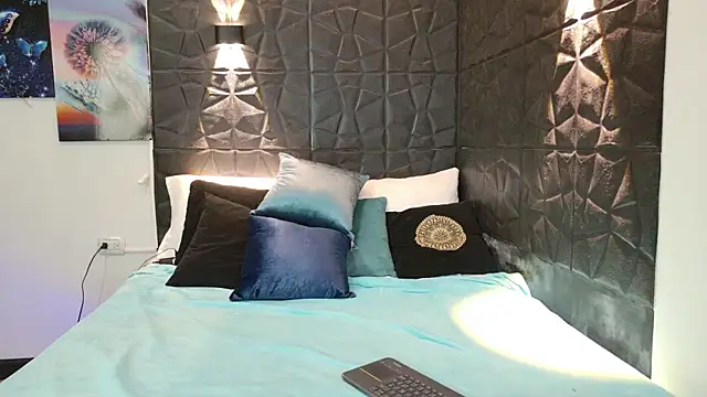 graceymilf666 online show from September 24, 11:17 am