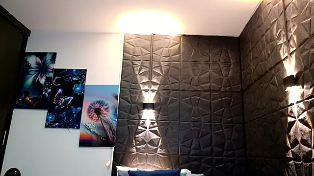 Snapshot of graceymilf666 chatting on February 21, 12:07 pm graceymilf666 online show from February 21, 12:07 pm