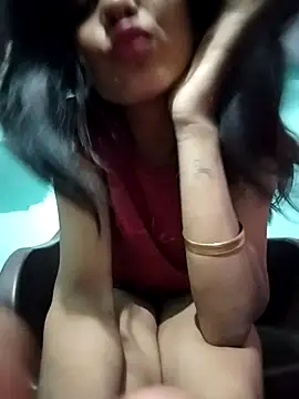 Hotty-Divya online show from October 28, 9:19 am