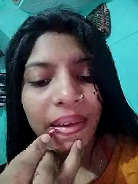 Hotty-Divya online show from October 31, 8:55 am