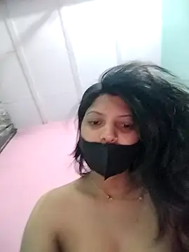 Snapshot of Hotty-Divya chatting on April 27, 2:42 am Hotty-Divya online show from April 27, 2:42 am